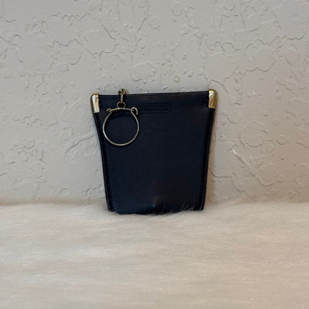 Coach Vintage Squeeze Keycase